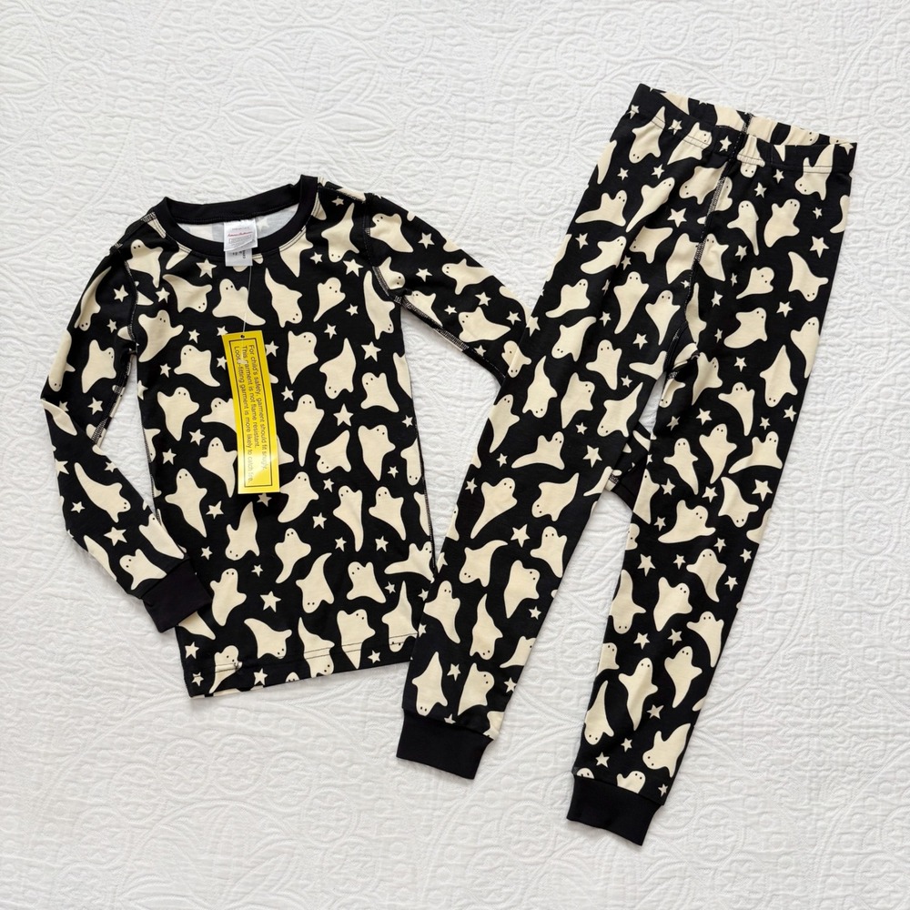 Hanna Andersson Halloween Long Sleeve Stretch Pajama Set, Ghosts on Black Sz 5